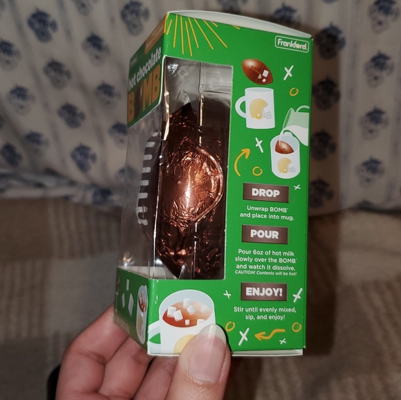 NFL Seattle Seahawks Mocha Mug and NIB Football Shaped Hot Chocolate Bomb Set - Picture 10 of 12